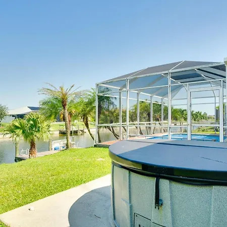 Near Sand And Sun, Cape Coral Home With Private Pool
